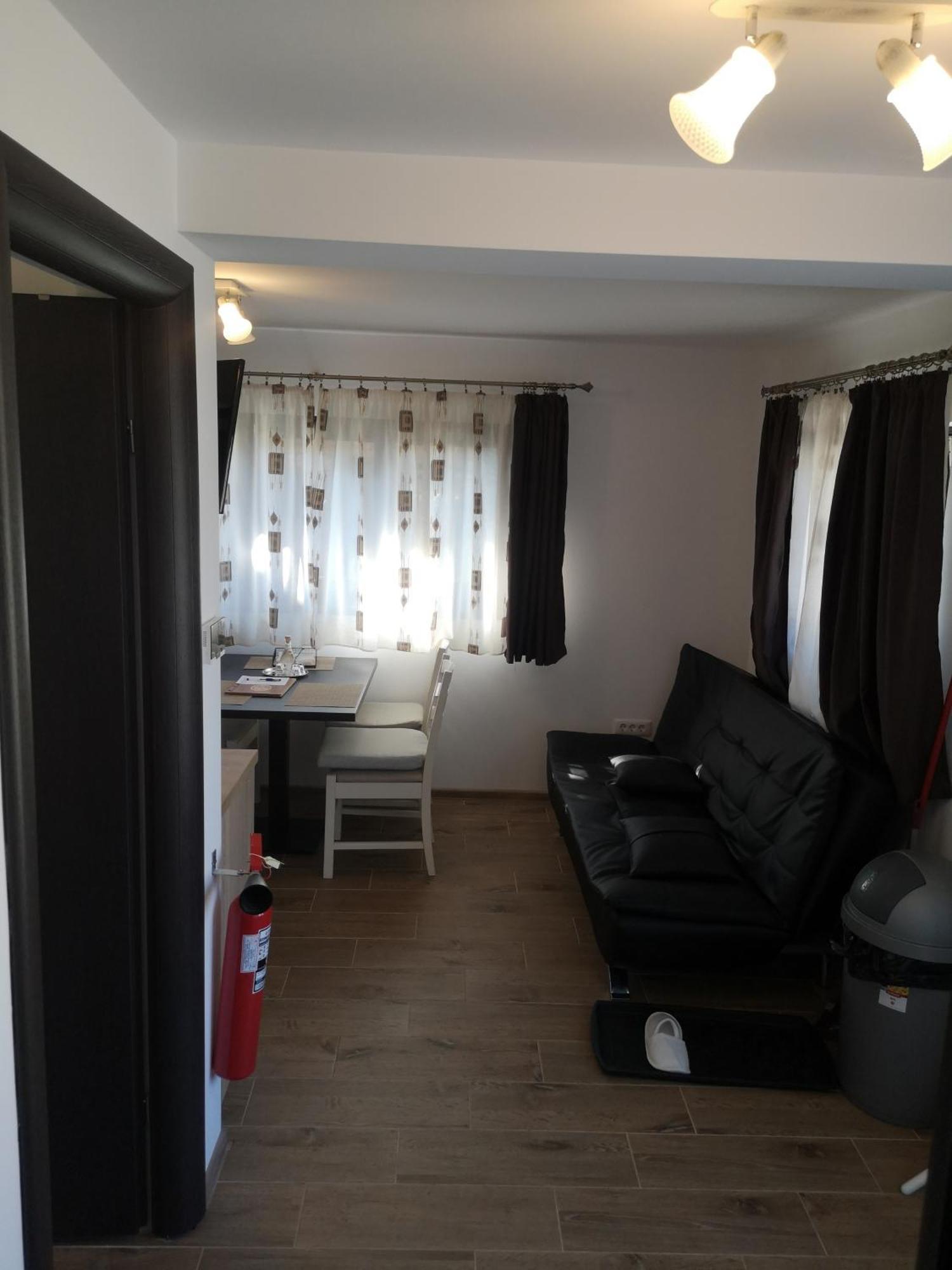 Aterman Apartment'S Sinca Veche Bilik gambar